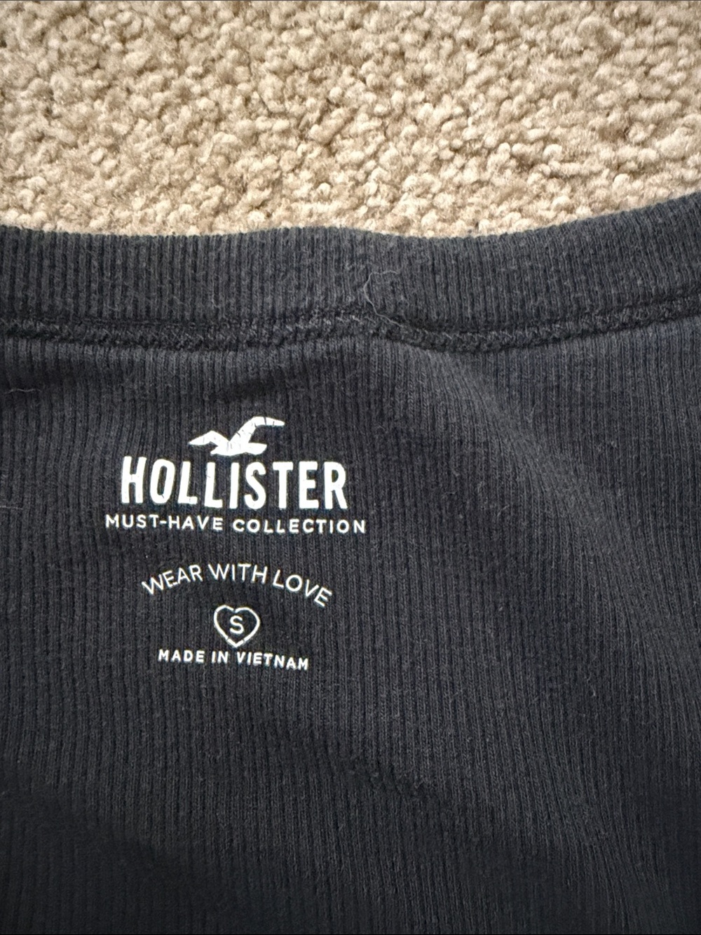 Hollister scoop neck top - Picture 3 of 3